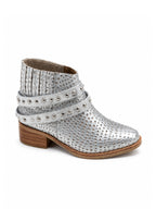 Botas cortas de cuero plateado para mujer, ideales para crear un look urbano y contemporáneo
