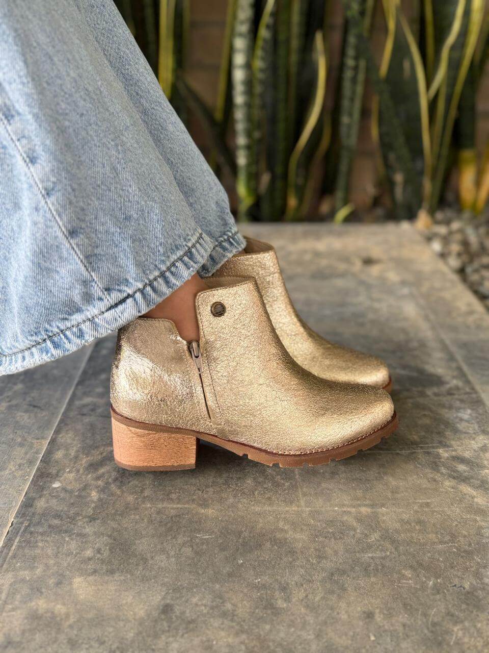 Botines 3 1/2 Craquelado Dorado