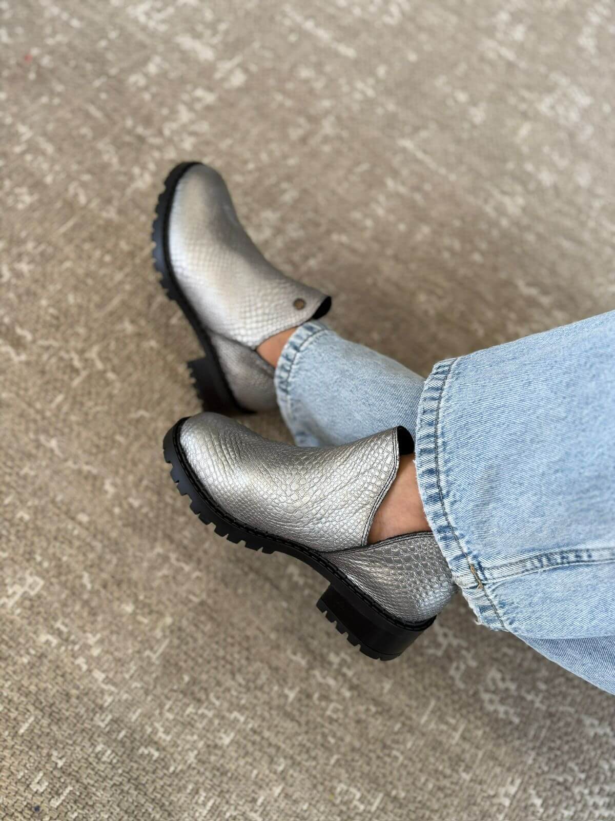 Botas 3 1/2 Dino color Plomo