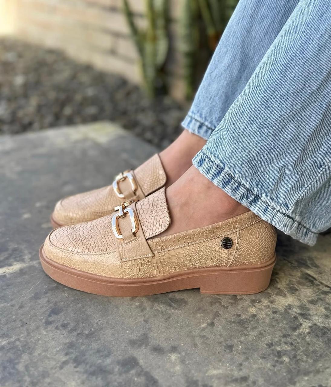 Mocasines Geko Hebilla capuchino