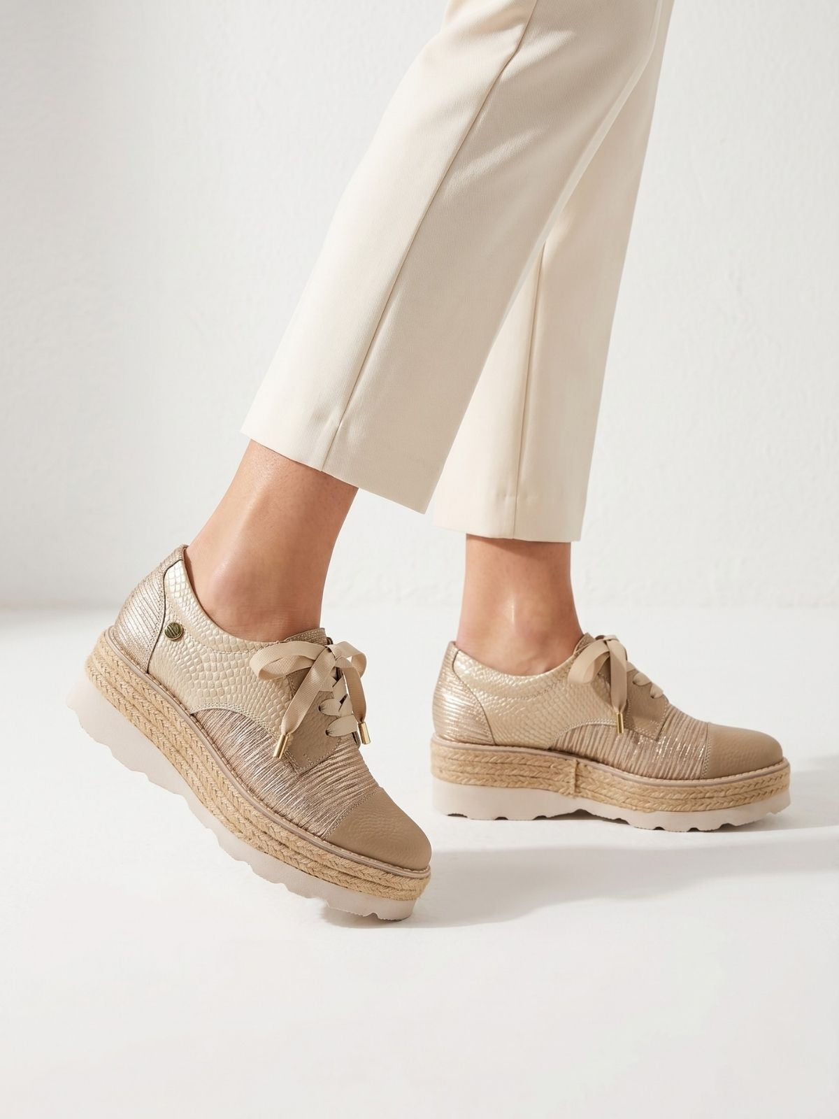 Mocasines Valeria Coquito pardo estilo premium chic y sofisticado