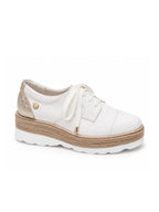 Mocasines bicolor hueso y dorado ideales para looks ejecutivos y sofisticados