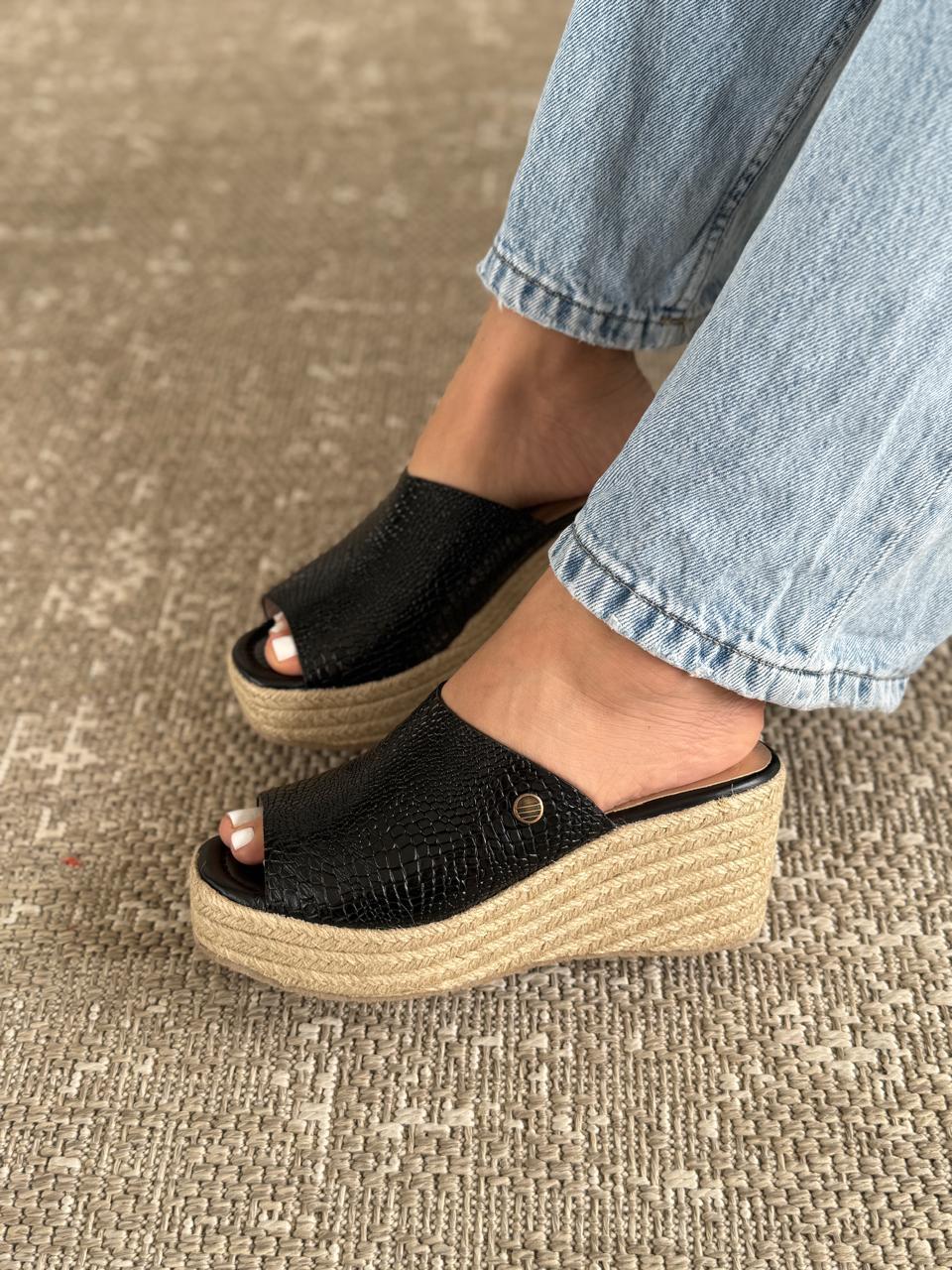 Plataformas 5 1/2 Yute Stefany Negro