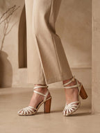 Sandalias 6 1/2 Cintya color hueso para mujer, calzado femenino de tacón alto ideal para looks elegantes.