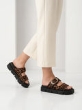 Sandalias Tractor Emilia color miel print con estilo urbano y moderno para mujer