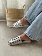 Sandalias Planas Cuero Carlota Plata