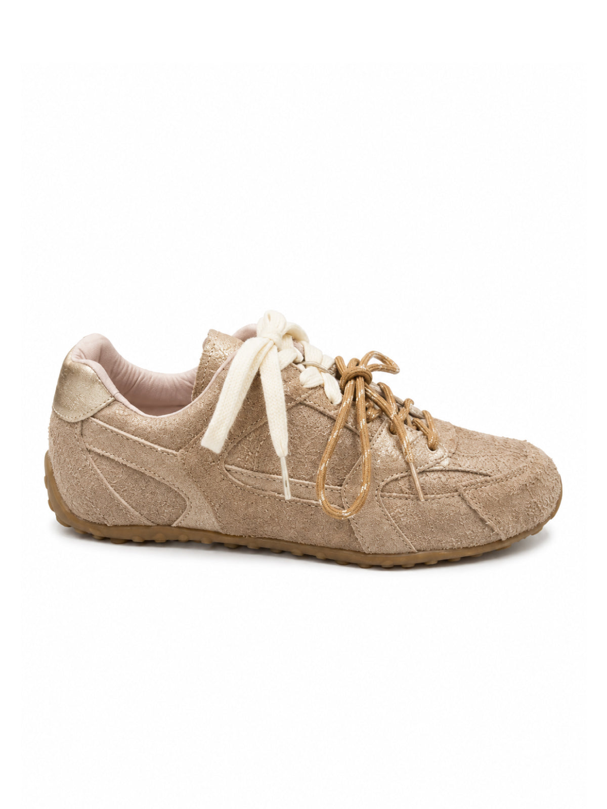 Sneakers metalizados para mujer en tono champaña, ideales para looks casuales y sofisticados