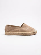 Spadrilas en cuero escama color capuchino con diseño elegante y natural para mujer