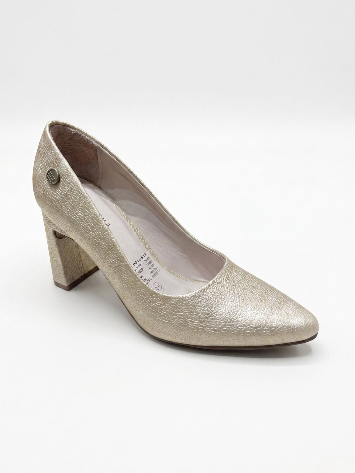 Stilettos Diamantino dorados estilo premium luxury y sofisticado