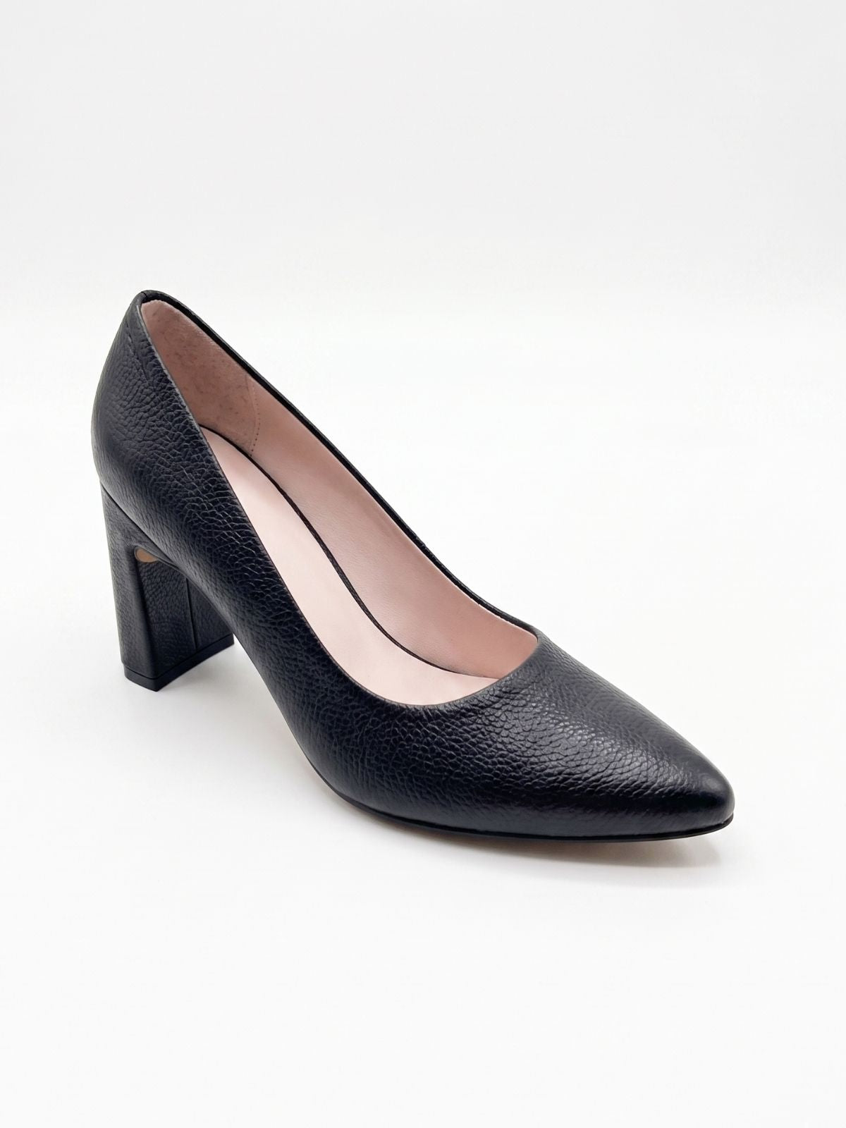 Stilettos Diamantino negros estilo premium luxury y sofisticado