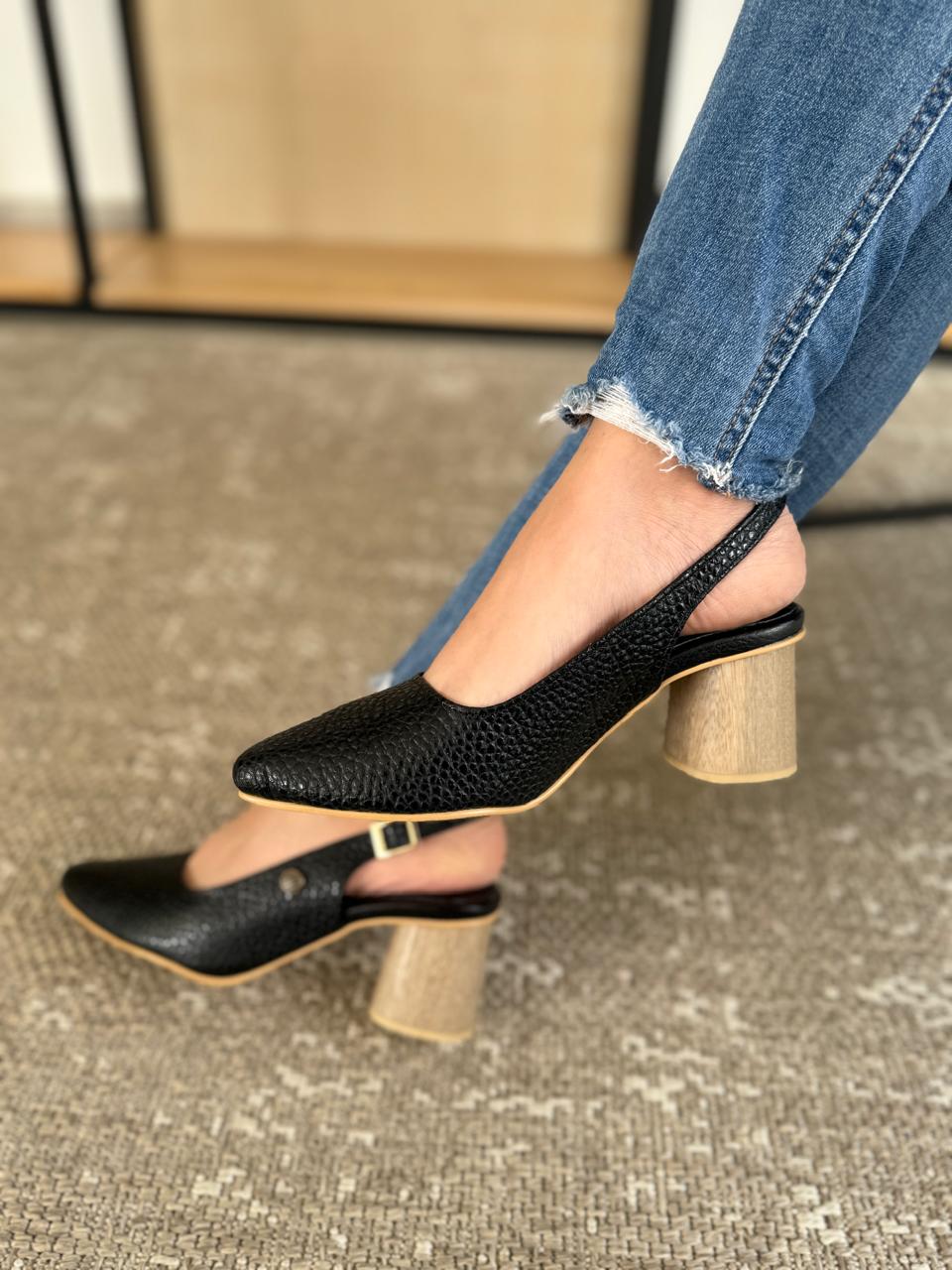 Tacones 5 1/2 Aurora Color Negro