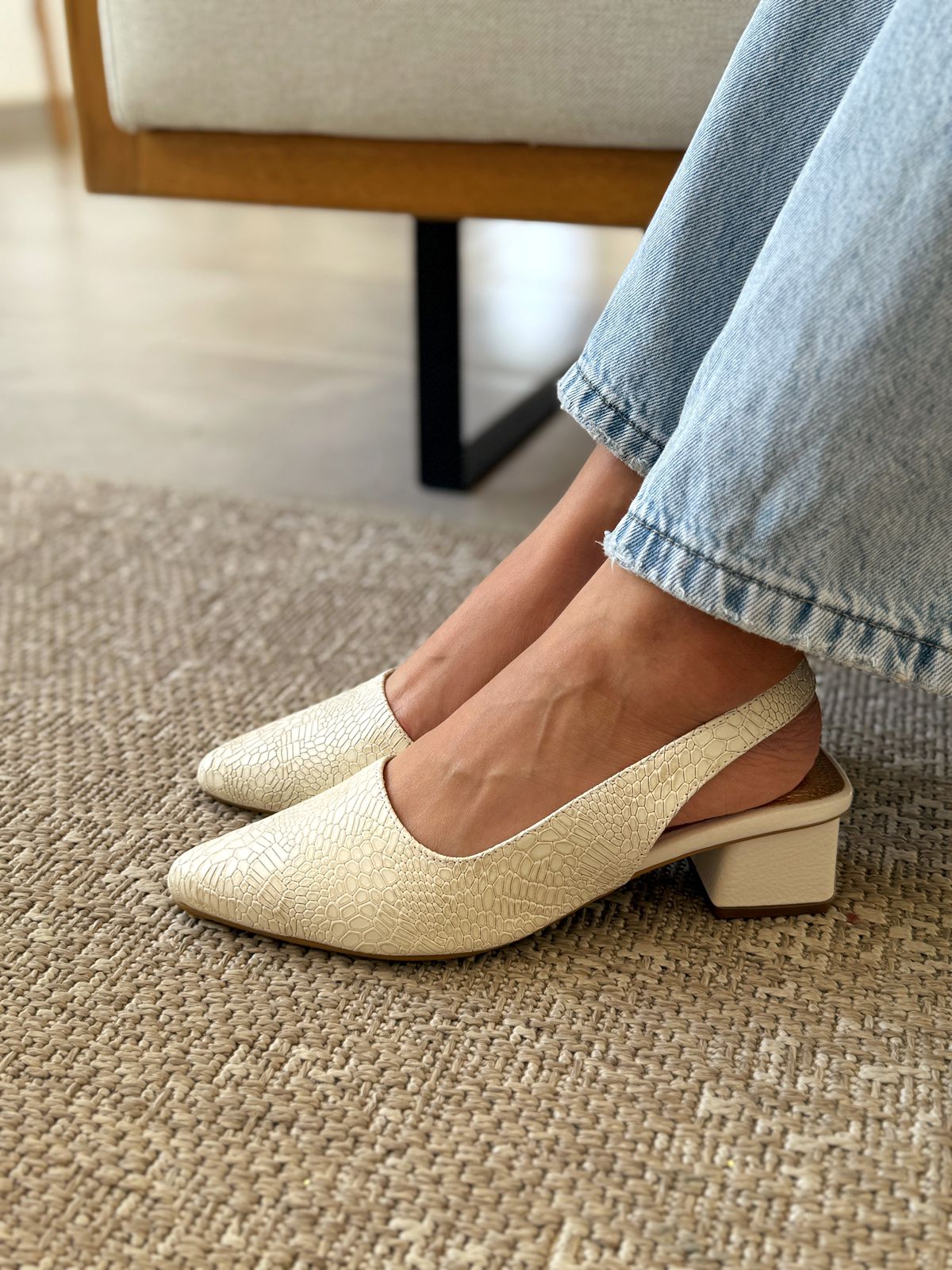 Tacones cuero diana hueso