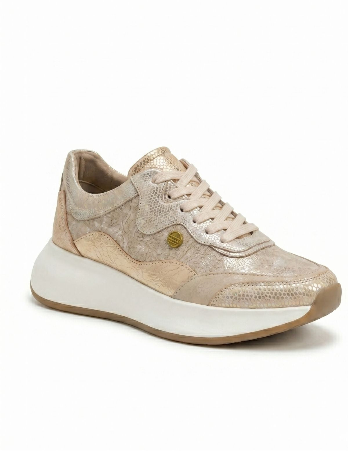 Tenis Dubai dorados estilo premium fashion y sofisticado