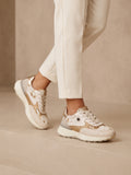 Tenis urbanos de cuero color hueso para mujer con diseño premium modelo Escocia