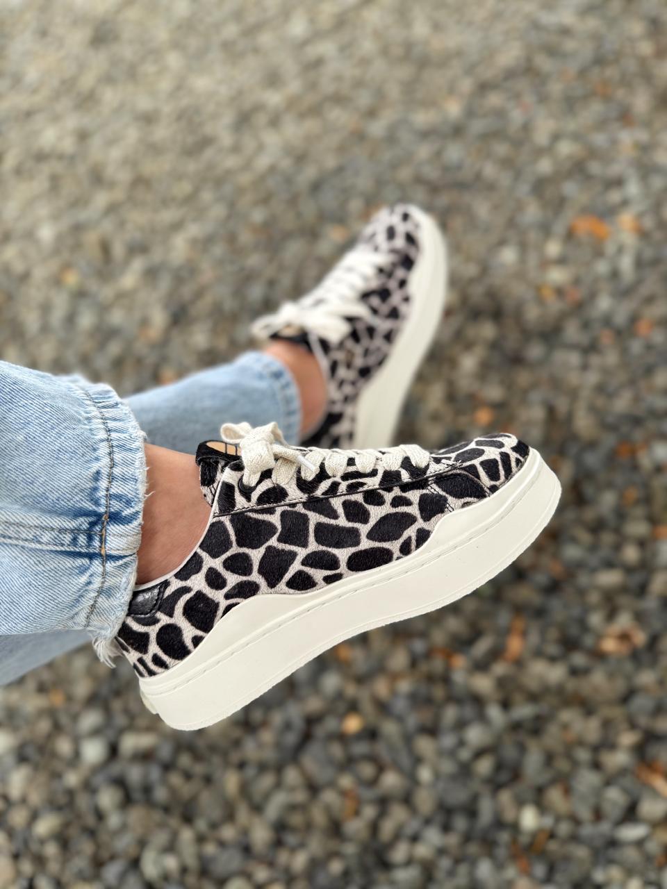 Tenis Cuero Amsterdam Jirafa