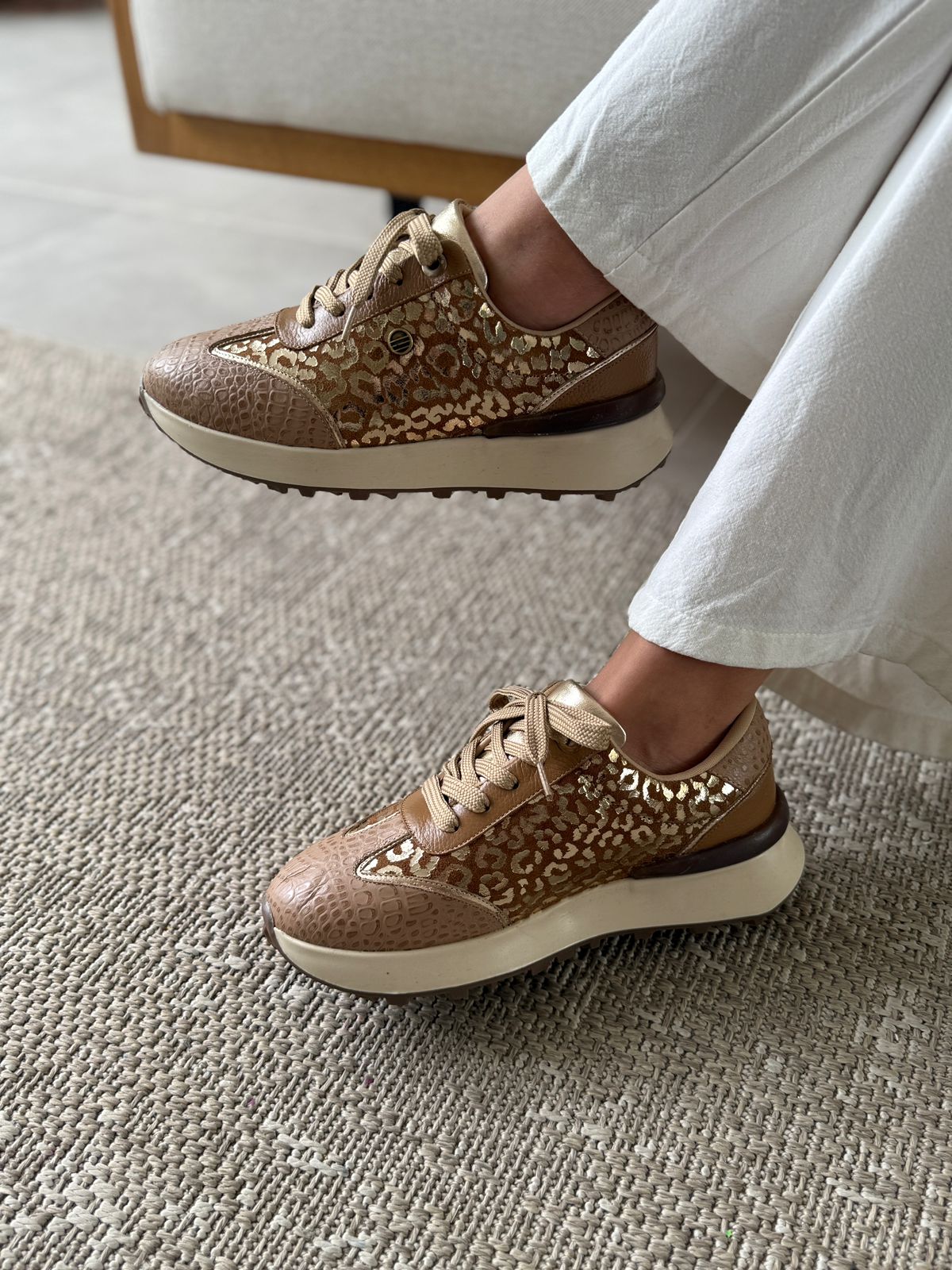 Tenis Cuero Montana Bronce