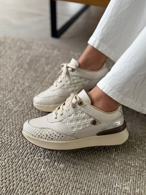 Tenis Cuero Montana Hueso