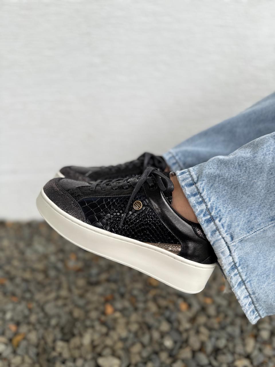 Tenis Cuero Polonia Negro